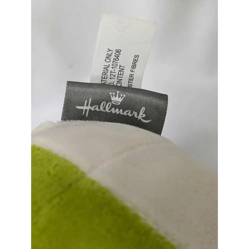 Hallmark Star Wars Yoda Darth Vader Fluffballs Round‎ Plush Ball Ornament 3 Inch